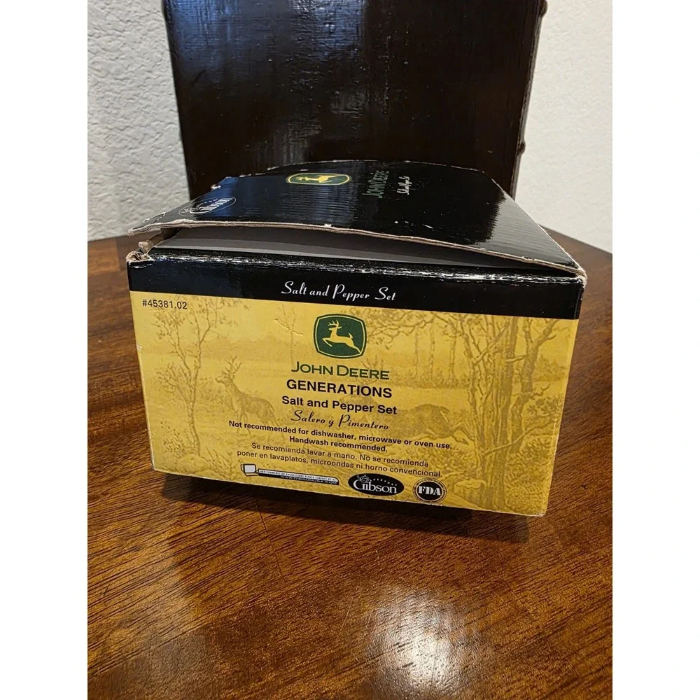 John Deere Generations vintage  Farm Tractor Salt And Pepper Box Set Gibson